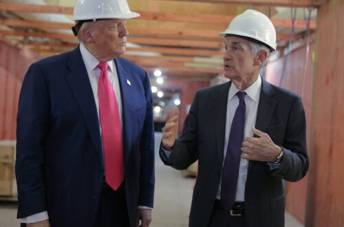 Trump mengancam akan memecat Jerome Powell, Ketua Fed AS