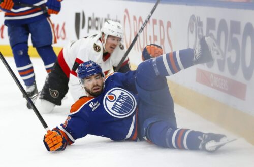 Pelatihan Edmonton Oilers dan Jake Walman di bek kiri